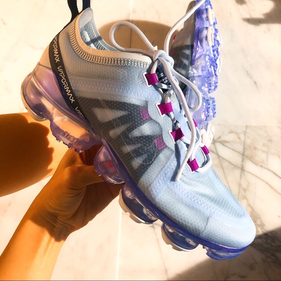Nike Shoes - Nike air Vapormax